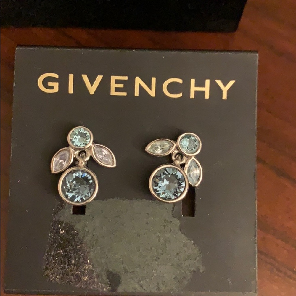 Givenchy Necklace Earrings Set - image 2